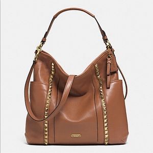 🍀ST. PATTYS SALE!🍀COACH PARK PYRAMID STUD HOBO